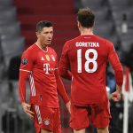 Robert Lewandowski celebra tras anotar el primer gol del Bayern ante Lazio. 17 marzo 2021. REUTERS/Andreas Gebert