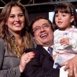 Gustavo Petro con su Esposa e Hija