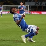 Emerson Rodríguez de Millonarios celebra después de anotar el gol de su equipo durante partido por la fecha 15 entre Millonarios y el Atlético Bucaramanga como parte de la Liga BetPlay DIMAYOR 2021 jugado en el estadio  Nemesio Camacho El Campin de Bogotá. Foto VizzorImage / Felipe Caicedo / Staff