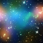 La materia oscura, invisible al ojo humano, pero representada aquí en color azul NASA/ESA / Europa Press