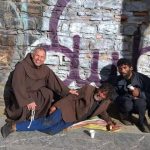 Frayñero, el sacerdote que ayuda a los habitantes de la calle en Bogotá.