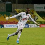Carlos Mosquera de Patriotas Boyacá F.C. celebra el gol anotado de su equipo al Atlético Bucaramanga, durante partido entre Atlético Bucaramanga y Patriotas Boyacá F.C. de la fecha 17 por la Liga BetPlay DIMAYOR I 2021, jugado en el estadio Alfonso López de Bucaramanga. Foto VizzorImage / Jaime Moreno / Cont.