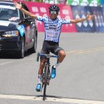 Yesid Pira (Alcaldía de La Vega Liro Sport), ganador de la cuarta etapa en el Alto de la Línea