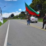 Indigenas en las carreteras del Valle.Foto Cortesía Consejo Regional Indígena del Cauca, Cric