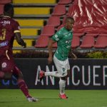 Ángelo Rodríguez del Cali durante partido entre Deportes Tolima y Deportivo Cali por los cuartos de final ida de la Liga BetPlay DIMAYOR I 2021 jugado en el estadio Manuel Murillo Toro de la ciudad de Ibagué. Foto : VizzorImage / Joan Stiven Orjuela / Cont