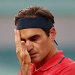 Tenis - Abierto de Francia - Roland Garros, París, Francia - 5 de junio de 2021. El suizo Roger Federer durante su partido de tercera ronda contra el alemán Dominik Koepfer. REUTERS/Christian Hartmann