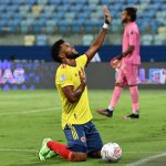 Miguel Borja celebra  y agradece por el único gol de Colombia ante Perú