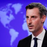 El portavoz del Departamento de Estado de Estados Unidos, Ned Price, habla con periodistas durante una sesión informativa en el Departamento de Estado en Washington, Estados Unidos. REUTERS/Tom Brenner/Pool