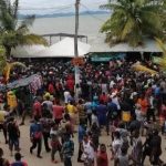 Migrantes represados en Necoclí, Antioquia Cortesía: Cesar Zúñiga