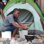 Los migrantes son vistos en un refugio temporal durante la visita del secretario interino de Seguridad Nacional de los Estados Unidos, Kevin McAleenan, en la aldea de La Penita, Panamá, REUTERS/Erick Marciscano