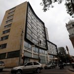 Fachada exterior del edificio principal de la Dirección de Impuestos y Aduanas Nacionales (DIAN)  en Bogotá, REUTERS/Luisa González