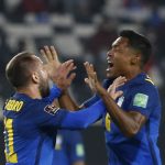 El brasileño Everton Ribeiro celebra el gol contra Chile en Santiago. Pool via REUTERS/Claudio Reyes