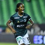 Linda Caicedo del Cali celebra después de anotar el primer gol de su equipo durante partido entre Deportivo Cali e Independiente Santa Fe por la final, vuelta, como parte de la Liga Femenina BetPlay DIMAYOR 2021 jugado en el estadio Deportivo Cali - Myriam Guerrero de la ciudad de Palmira. Fotos: VizzorImage / Nelson Rios / Cont.