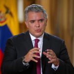 El presidente de Colombia, Iván Duque, habla durante una entrevista con Reuters en Bogotá, Colombia, 12 de marzo, 2021. REUTERS/Luisa González
