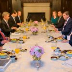 Empresarios de EE.UU., interesados en invertir en energías renovables en Colombia y apoyar la causa de protección de la naturaleza