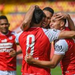 Independiente Santa Fe y Envigado F. C. en partido de la fecha 11 por la Liga BetPlay DIMAYOR II 2021 en el estadio Nemesio Camacho El Campin de la ciudad de Bogotá. Foto: VizzorImage / Samuel Norato / Cont