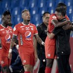 Larry Angulo del América celebra después de anotar el primer gol de su equipo durante partido por la fecha 12 como parte de la Liga BetPlay DIMAYOR II 2021 entre América de Cali y Atlético Huila jugado en el estadio Pascual Guerrero de la ciudad de Cali. Foto: VizzorImage / Gabriel Aponte / Staff