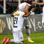Marcelino Carreazo del Once Caldas  celebra después de anotar el  gol de su equipo durante partido por la fecha 15 entre Once Caldas y La Equidad como parte de la Liga BetPlay DIMAYOR II 2021 jugado en el estadio Palogrande de la ciudad de Manizales. Foto: VizzorImage / John Jairo Bonilla / Contribuidor