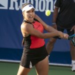 Osorio golpea un revés durante un partido | Foto: wtatennis.com
