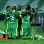 Jairo Roy Castillo de Deportes Quindío celebra el gol anotado con sus compañeros de equipo al Alianza Petrolera durante partido de la fecha 15 entre Deportes Quindío y Alianza Petrolera por la Liga BetPlay DIMAYOR II 2021, en el estadio Centenario en la ciudad de Armenia. Foto: VizzorImage / Ricardo Vejarano / Cont.