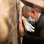 Presidente Duque Ora en el Muro de las Lamentaciones