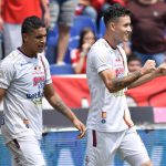 Gustavo Ramírez del Tolima celebra después de anotar el primer gol de su equipo durante partido entre América de Cali y Deportes Tolima por la fecha 25, cuadrangulares semifinales, como parte de la Liga BetPlay DIMAYOR II 2021 jugado en el estadio Pascual Guerrero de la ciudad de Cali. Foto: VizzorImage / Gabriel Aponte / Staff