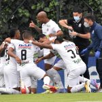 Diego Valdes del Once Caldas celebra su gol contra el La Equidad durante partido por la fecha 2 entre La Equidad y el Once Caldas como parte de la Liga BetPlay DIMAYOR I 2022 jugado en el estadio Metroplitano de Techo de Bogotá. Foto VizzorImage / Felipe Caicedo/ Staff