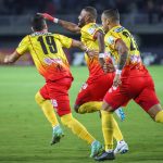 Jugadores del Pereira celebran después de anotar el primer gol durante partido por la fecha 2 de la Liga BetPlay DIMAYOR I 2022 entre Deportivo Pereira y America de Cali jugado en el estadio Hernán Ramírez Villegas de la ciudad de Pereira. Foto: VizzorImage  / Pablo Bohorquez / Contribuidor