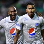 Eduardo Sosa de Millonarios celebra después de anotar el segundo gol de su equipo durante el partido entre Deportivo Cali y Millonarios F.C. por la fecha 6 de la Liga BetPlay DIMAYOR I 2022 jugado en el estadio Deportivo Cali de la ciudad de Palmira. Foto: VizzorImage / Nelson Ríos / Cont.