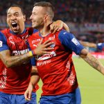 Luciano Pons del Medellín celebra después de anotar el primer gol de su equipo durante partido entre Deportivo Independiente Medellín y Atlético Junior por la fecha 7 como parte de la Liga BetPlay DIMAYOR I 2022 jugado en el estadio Atanasio Girardot de la ciudad de Medellín. Foto: VizzorImage / Donaldo Zuluaga / Cont