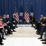 El secretario general de la OTAN, Jens Stoltenberg, abordó la situación de seguridad en Europa y la importancia de unas relaciones transatlánticas sólidas con la vicepresidenta de Estados Unidos, Kamala Harris, al margen de la Conferencia de Seguridad de Múnich