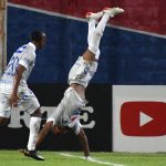 Edgar Guerra de Millonarios celebra después de anotar el  gol de su equipo durante el partido entre Jaguares de Córdoba  y Millonarios por la fecha 1 Liga BetPlay DIMAYOR I 2022 jugado en el estadio Jaraguay de la ciudad de Montería. Foto: VizzorImage / Andrés Felipe López / Contribuidor