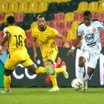 Atlético Bucaramanga y Envigado durante el encuentro. por la fecha 8 como parte de la Liga BetPlay DIMAYOR I 2022 jugado en el estadio Alfonso López de Bucaramanga. Foto: VizzorImage / Jaime Moreno / Contribuidor