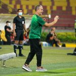Néstor Craviotto dejó de ser entrenador de Bucaramanga. Foto: VizzorImage / Jaime Moreno / Contribuidor