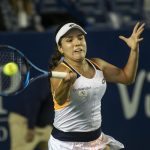 La tenista colombiana Camila Osorio devuelve una bola contra la ucraniana Elina Svitolina, durante un partido de la jornada 5 del Abierto de Tenis de Monterrey, torneo 250 de la WTA, en Monterrey (México). EFE/ Miguel Sierra