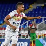 Luis Fernando Miranda del Tolima celebra después de anotar el tercer gol de su equipo durante partido por la fecha 10 como parte de la Liga BetPlay DIMAYOR I 2022 entre Cortuluá y Deportes Tolima jugado en el estadio Pascual Guerrero de la ciudad de Cali. / Foto: VizzorImage / Gabriel Aponte / Staff