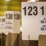 De los 38 819 901 colombianos habilitados para votar en los comicios legislativos del 2022, 37 911 335 podrán sufragar en el territorio nacional y 908 566 en el exterior. Foto Registraduría Nacional del Estado Civil