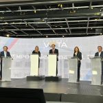 Los candidatos colombianos Íngrid Betancourt, Gustavo Petro y Federico Gutiérrez protagonizaron hoy un acalorado debate organizado por el diario bogotano El Tiempo y la revista Semana