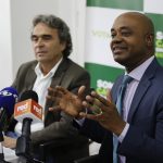 El candidato y exministro de medioambiente Luis Gilberto Murillo será la fórmula vicepresidencial del aspirante de Sergio Fajardo, uno de los aspirantes de centro en las elecciones del próximo 29 de mayo en Colombia. EFE/ Mauricio Dueñas Castañeda