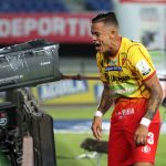 Leonardo Castro del Deportivo Pereira celebra su gol contra el Atlético Junior durante partido por la fecha 11 entre Deportivo Pereira y Atletico Junior como parte de la Liga BetPlay DIMAYOR I 2022 jugado en el estadio Hernán Ramírez de Pereira. Foto: VizzorImage / Pablo Bohórquez/ Contribuidor