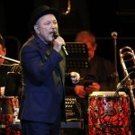 El cantante Ruben Blades presenta en concierto su trabajo más reciente, Salswing!, hoy, en el Movistar Arena de Bogotá (Colombia). EFE/ Carlos Ortega