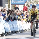 El ciclista esloveno del equipo Jumbo-Visma, Primoz Roglic, se ha impuesto en la primera etapa de la Itzulia, la Vuelta Ciclista al País Vasco, una contrarreloj individual que se disputa en Hondarribia (Gipuzkoa), sobre 7,5 kilómetros. EFE/Javier Etxezarreta