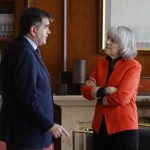 La presidenta de la Agencia EFE, Gabriela Cañas, habla hoy con el embajador de España en Colombia, Joaquín de Arístegui Laborde, durante una reunión en Bogotá (Colombia). Previo a su reunión con Laborde, Cañas destacó este jueves en su visita a Bogotá el "nivel altísimo" del periodismo colombiano, del que valoró que es el más galardonado en la historia de los Premios Rey de España con 47 estatuillas. EFE/Mauricio Dueñas Castañeda