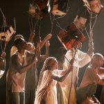 Más de 100 actores se suben a partir de este jueves al escenario en Bogotá para representar una "epopeya del pueblo colombiano" que cuenta el dolor y la injusticia que el conflicto trajo al país y que sigue aconteciendo, especialmente en las regiones, donde el Estado no siempre llega y las víctimas siguen sufriendo. EFE/ Carlos Ortega