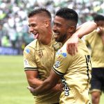 Christian Marrugo de Águilas Doradas celebra su gol contra Atlético Nacional durante partido por la fecha 16 entre Águilas Doradas y Atletico Nacional como parte de la Liga BetPlay DIMAYOR I 2022 jugado en el estadio Alberto Grisales de la ciudad de Rionegro. Foto: VizzorImage / Juan Augusto Cardona  / Contribuidor