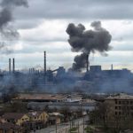 Los rusos destruyen con bombas aéreas una sala de operaciones en el hospital en Azovstal, hay muertos y heridos.Foto UKRIFORM