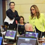 Discusión-del-proyecto-de-ley-124-de-2014-en-la-plenaria-del-Senado.