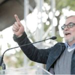 El partido Comunes, surgido de la desmovilización de las FARC, pidió perdón este lunes a “Bojayá y a toda Colombia” por la masacre que perpetró la guerrilla hace 20 años en este municipio del departamento del Chocó,