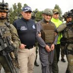 Dairo Antonio Úsuga alias "Otoniel" durante su proceso de extradición desde Bogotá a Estados Unidos. El pasado 8 de abril el presidente colombiano, EFE/ Presidencia