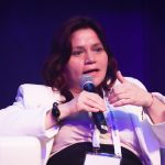 Claudia Duque habla durante una conferencia por el Día Mundial de la Libertad de Prensa en Punta del Este (Uruguay).. EFE/Jacinta Rivera Trobo